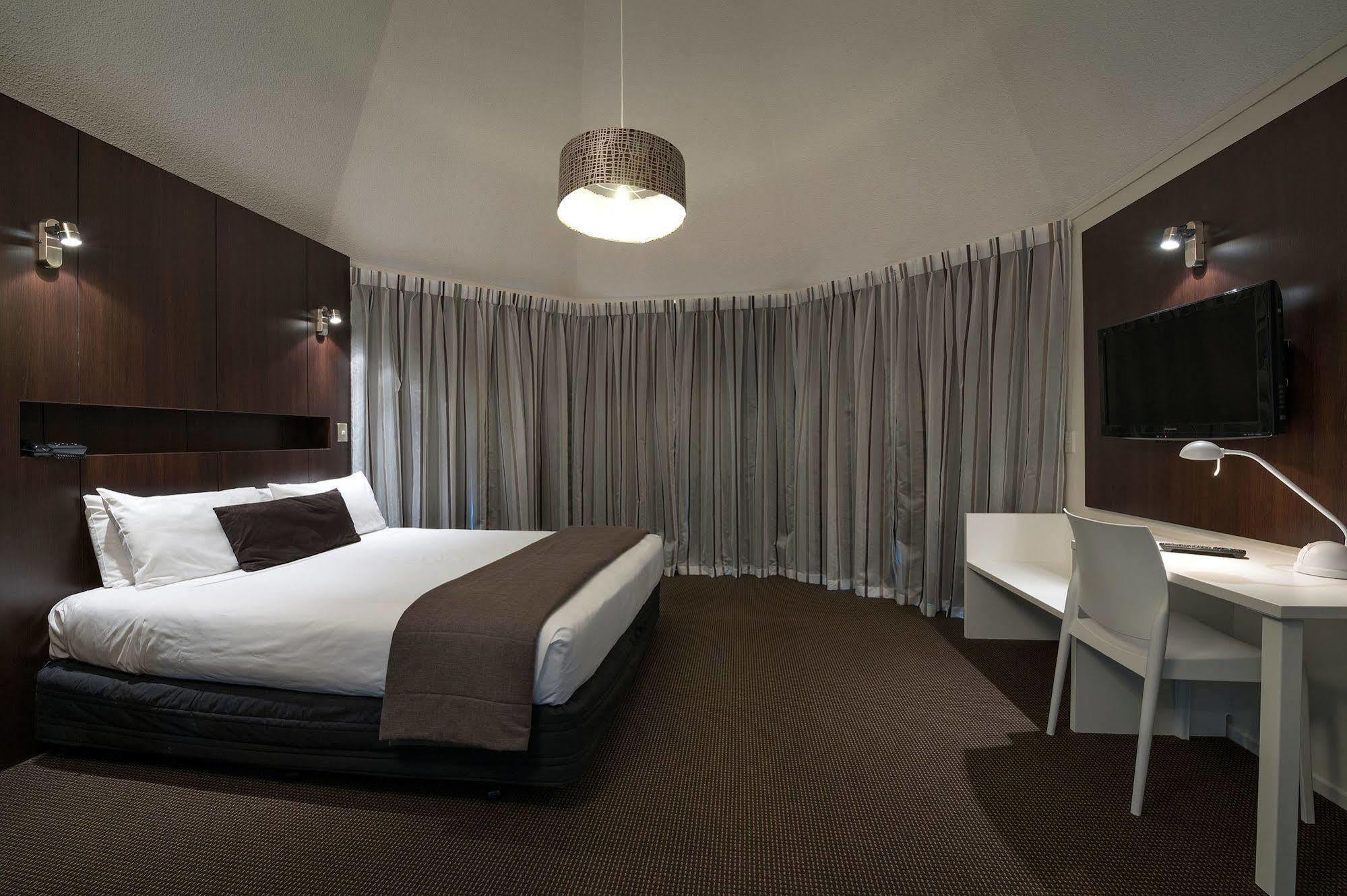 The Towers On The Park Hotel Christchurch Buitenkant foto